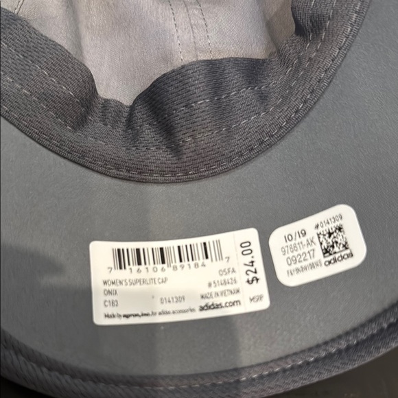 ❤️Adidas Gray Cap with Pink Logo - Picture 2 of 4